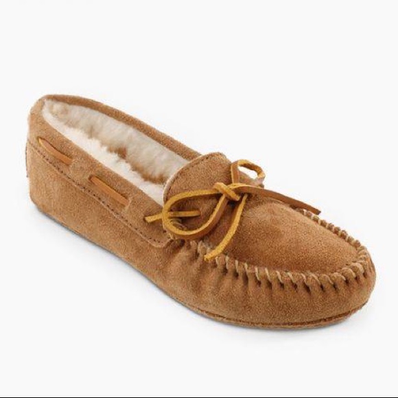Minnetonka Women’s Moccasins - Picture 4 of 4